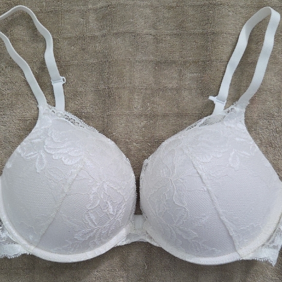 BRA . White Lace Underwire Bra🧿 - Picture 1 of 10